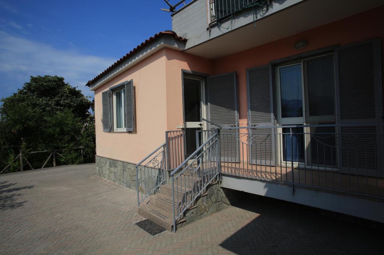 Villa Rosa Pompei Studios Santa Maria La Carita Bagian luar foto
